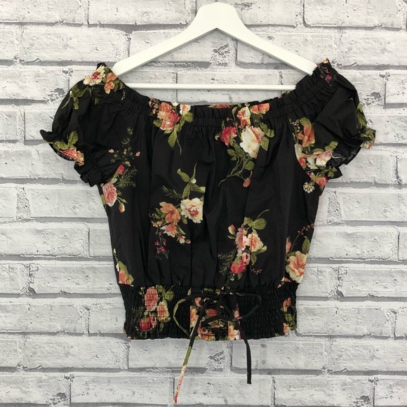 ‼️ SALE ‼️ Off-the shoulder top - Picture 2 of 3